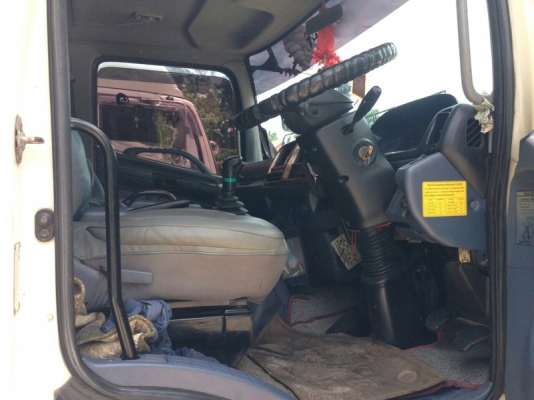 รถฮีโน่ 10 ล้อ ตู้เย็น 260 แรงม้า. ปี 49 สนใจติดต่อ 081 - 6079515 รถฮีโน่ 10 ล้อ ตู้เย็น 260 แรงม้า. ปี 49 สนใจติดต่อ 081 - 6079515