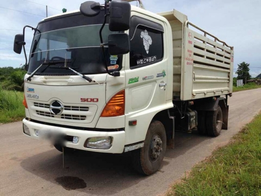 รถฮีโน่  6  ล้อดั้ม 175 แรงม้า.  ปี 55  ( รถวิ่ง 8x,xxx กว่า กม. )  สนใจติดต่อ 081 - 6079515