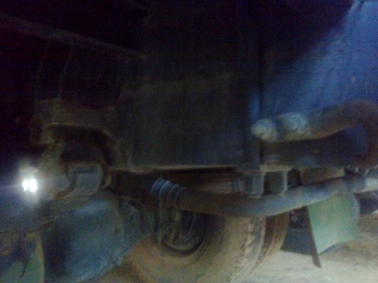 หกล้อ อีซูซุ เครือง HO7C พวงมาลัยเพาเวอร์ บรรทุกแบ็คโฮ120-รถเกี่ยวฃ้าว ภาษีเต็ม58ทะเบียนพร้อมโอน