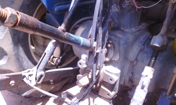 ขายรถไถ FORD 2เพลา มีเอกสาร