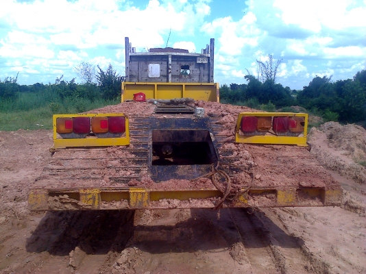 สิบล้อ อีซูซู HO7Cอยู่คู่เดิมจริงๆเทนเลอร์ 2 เพลาบรรทุกแบ็คโฮ200ได้สบายครับ เหล็กใหม่ทุกชิ้น ทะเบียนพร้อมโอน ราคา 425,000บ