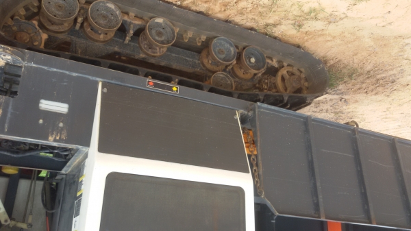 ขายรถเกี่ยวข้าวkubota plus พร้อมเทเลอร์ เล่มทะเบียนพร้อมโอน ขายรถเกี่ยวข้าวkubota plus พร้อมเทเลอร์ เล่มทะเบียนพร้อมโอน