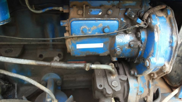 ***ขายแล้วครับขอบคุณ Truck2hand <ถูกๆจัดให้ ร่วมสู้ด้วยกัน พี่น้องครับ !!>>ขายถูกๆ รถไถเพลาเดียว FORD T2 รหัส 683F 6090AAB,703F 6016AAA เครื่องเดิมเกียร์เดิม เครื่องดี มีอ่อนนิดนึง เกียร์เดิมไม่หลุดไม่หอน ระบบไฮฯใช้งานปกติ ไม่แตก สีสันสวย บอดี้ดี