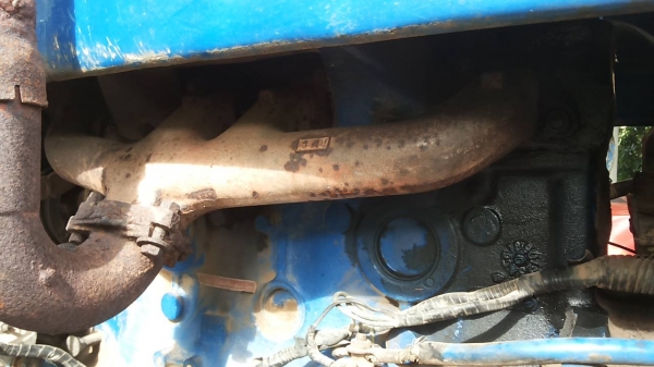 ***ขายแล้วครับขอบคุณ Truck2hand <ถูกๆจัดให้ ร่วมสู้ด้วยกัน พี่น้องครับ !!>>ขายถูกๆ รถไถเพลาเดียว FORD T2 รหัส 683F 6090AAB,703F 6016AAA เครื่องเดิมเกียร์เดิม เครื่องดี มีอ่อนนิดนึง เกียร์เดิมไม่หลุดไม่หอน ระบบไฮฯใช้งานปกติ ไม่แตก สีสันสวย บอดี้ดี