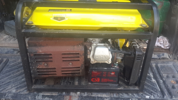 ขายเครื่องปั่นไฟฟ้า2200 w