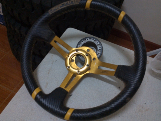 ขายพวงมาลัยแต่ง