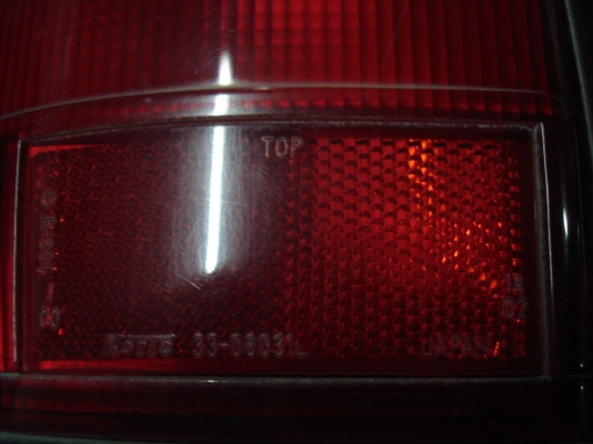 ไฟท้าย TOYOTA COMUTER แท้ติดรถ ไม่แตกไม่มีร้าว