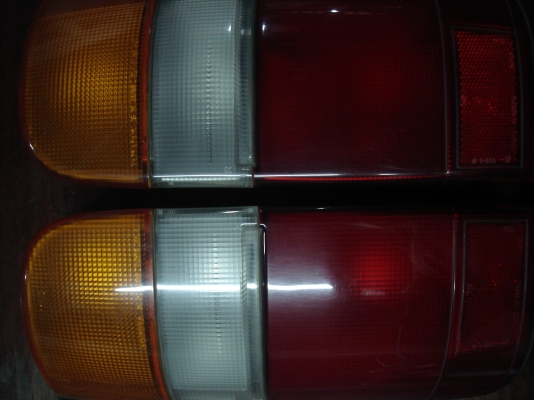 ไฟท้าย TOYOTA COMUTER แท้ติดรถ ไม่แตกไม่มีร้าว