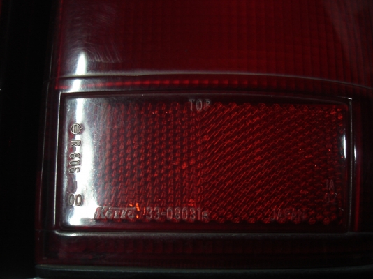 ไฟท้าย TOYOTA COMUTER แท้ติดรถ ไม่แตกไม่มีร้าว