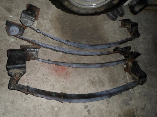 แหนบจิ๊ปมิตซู โค้งๆๆหน้ากว้าง สวย ๆๆตัดแซสซีมาครับ