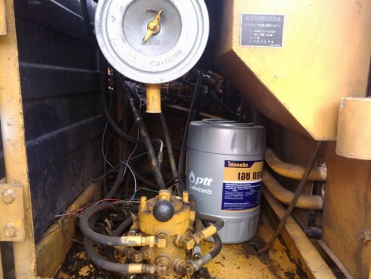 ***ขายแล้วครับขอบคุณ Truck2hand ขายแบ็คโฮ KOBELCO MARK-ll Yutani SK907 /YN-5718 (SK 200 มาร์คทู) เครื่องเดิมปั้มเดิม เครื่อง MITSUBISHI-6D31 6สูบ 135HPแรงดี แน่น ปั้มเดิม K3V ปั้มดีแรงดี ทำงานดี เร็วไม่โหลด เอวแน่นเต็ม ไม่มีแตก ช่วงล่าง70-80\% โซ่ดี แทร็ก7