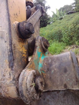 ***ขายแล้วครับขอบคุณ Truck2hand ขายแบ็คโฮ KOBELCO MARK-ll Yutani SK907 /YN-5718 (SK 200 มาร์คทู) เครื่องเดิมปั้มเดิม เครื่อง MITSUBISHI-6D31 6สูบ 135HPแรงดี แน่น ปั้มเดิม K3V ปั้มดีแรงดี ทำงานดี เร็วไม่โหลด เอวแน่นเต็ม ไม่มีแตก ช่วงล่าง70-80\% โซ่ดี แทร็ก7