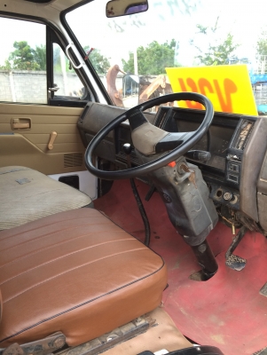 ขาย ISUZU NKRสวยๆ เครื่องแรงแน่น แชสซีไม่มีผุตลอดเส้น ทะเบียน ม.79 เรียบร้อย ขาย ISUZU NKRสวยๆ เครื่องแรงแน่น แชสซีไม่มีผุตลอดเส้น ทะเบียน ม.79 เรียบร้อย