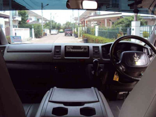 ขายรถตู้ด่วน เจ้าของใช้เอง สภาพดีมาก สนใจสอบถามหรือนัดดูรถก่อนได้ครับ