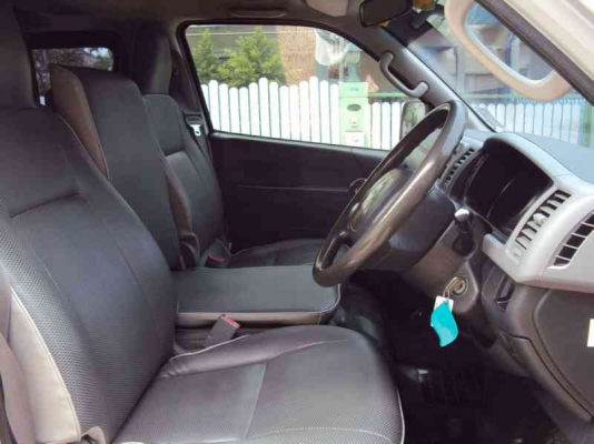 ขายรถตู้ด่วน เจ้าของใช้เอง สภาพดีมาก สนใจสอบถามหรือนัดดูรถก่อนได้ครับ