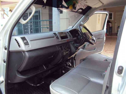 ขายรถตู้ด่วน เจ้าของใช้เอง สภาพดีมาก สนใจสอบถามหรือนัดดูรถก่อนได้ครับ