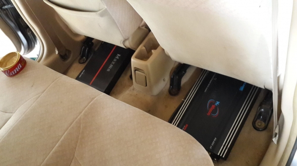 **220,000 บ.ต่อรอง**ขายรถเก๋งแต่งสวย HONDA CITY 1.5 AT รอง TOP ปี48/05 เครื่องเดิมเกียร์เดิม ไม่เคยติดแก๊ส เครื่องนิ่ม แน่น แรง เสียงนิ่ม เกียร์ออโต้ เข้าง่ายไม่มีหลุด ช่วงล่างหนึบ หน้า-หลังเดิมไม่เคยชนหนัก ภายในสวยคอนโซลเต็ม เครื่องเสียงเพราะ พ.พาวเวอร์