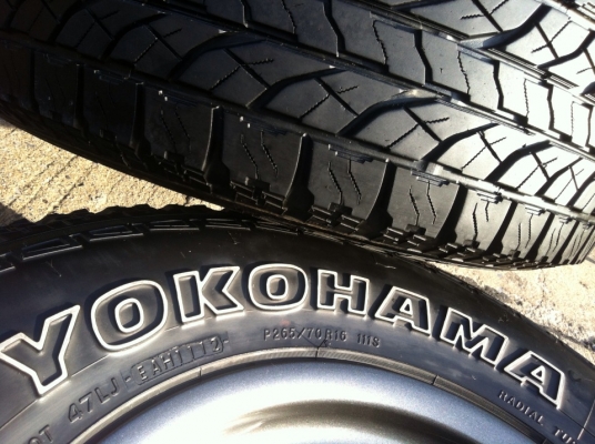 ขายยาง YOKOHAMA Geolandar A/T-S ขนาด 265 70 r16 + Bredley V ขอบ16x8 ออฟ -0 ขายยาง YOKOHAMA Geolandar A/T-S ขนาด 265 70 r16 + Bredley V ขอบ16x8 ออฟ -0