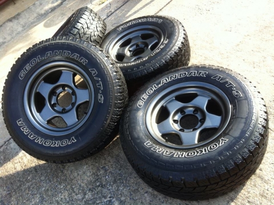 ขายยาง YOKOHAMA Geolandar A/T-S ขนาด 265 70 r16 + Bredley V ขอบ16x8 ออฟ -0 ขายยาง YOKOHAMA Geolandar A/T-S ขนาด 265 70 r16 + Bredley V ขอบ16x8 ออฟ -0