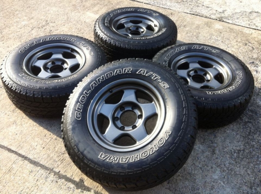 ขายยาง YOKOHAMA Geolandar A/T-S ขนาด 265 70 r16 + Bredley V ขอบ16x8 ออฟ -0 ขายยาง YOKOHAMA Geolandar A/T-S ขนาด 265 70 r16 + Bredley V ขอบ16x8 ออฟ -0