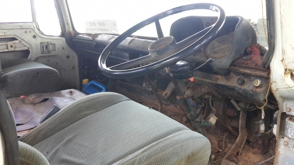 ขายด่วนสิบล้อเทรนเลอร์เพลาเดียว หางปลาขึ้นแบ็คโฮ200สภาพพร้อมราคาถูกทะเบียนท้ายลาดแจ้งจอดโทร0843923995