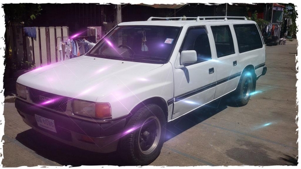 Isuzu 5 Door Van 1993 สีขาวสวยๆ มังกรทอง 2800 CC (เครื่องเงียบและแรงตามใจสั่ง)เครื่อง ช่วงล่างดี แอร์เย็น พวงมาลัยเพาเวอร์ กระจกมือหมุนล้อ แม็กสวย เกียร์ธรรมดาภาษี 58 กล้า.. ท้า.. ลองขับ