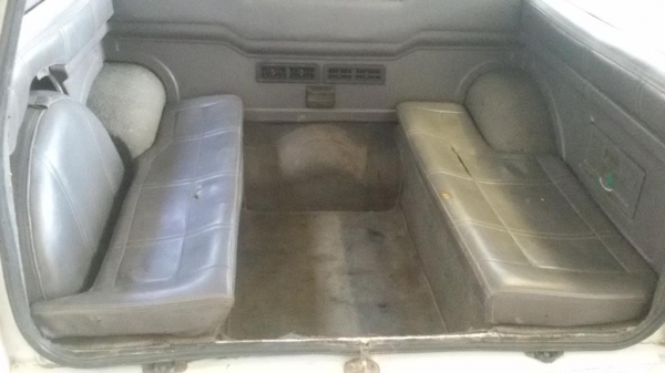 Isuzu 5 Door Van 1993 สีขาวสวยๆ มังกรทอง 2800 CC (เครื่องเงียบและแรงตามใจสั่ง)เครื่อง ช่วงล่างดี แอร์เย็น พวงมาลัยเพาเวอร์ กระจกมือหมุนล้อ แม็กสวย เกียร์ธรรมดาภาษี 58 กล้า.. ท้า.. ลองขับ