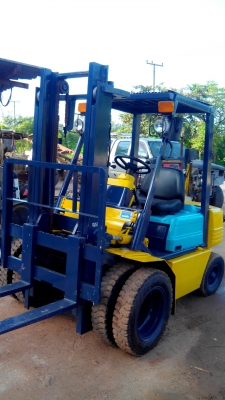 ขายๆค่ะรถฟอร์คลิฟต์ 2ตัน4.."สภาพพร้อมใช้งานค่ะ"รุ่นCOMATSU..