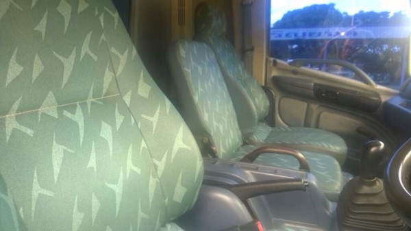 ขายรถหกล้อ HINO FG เครื่อง 220 แรง ปี 47 ช่วงกระบะยาว 7.20 เมตร ไมล์ 120,xxx ทะเบียนพร้อม ขายรถหกล้อ HINO FG เครื่อง 220 แรง ปี 47 ช่วงกระบะยาว 7.20 เมตร ไมล์ 120,xxx ทะเบียนพร้อม