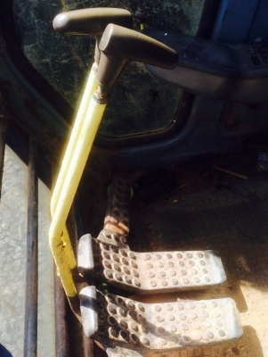 ขาย หัวเก๋ง HITACHI EX200-3 อุปกรณ์ครบครับ ขาย หัวเก๋ง HITACHI EX200-3 อุปกรณ์ครบครับ