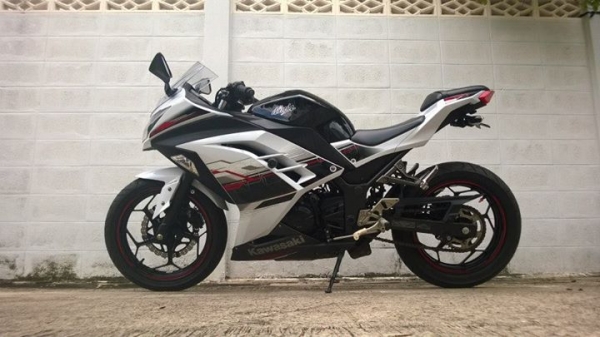 NINJA 300 ABS วิ่ง 6000 แต่งสวย ถูกๆ ต่อรองได้จ้า ส่งฟรีทั่วไทย