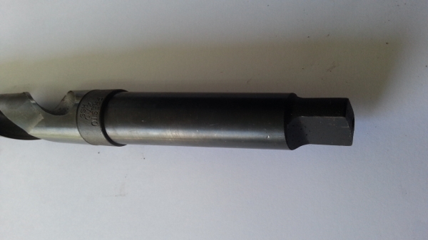 ขาย ดอกสว่าน ขนาด 27 mm. 25 mm. 23 mm.   ใช้งานมาทีเดียว สภาพเหมือนใหม่  แบนด์ดัง