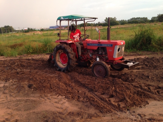 ขายด่วนรถไถนา TS 2200 ISEKI ภาพวีดีโอ พร้อมอุปกรณ์ผานหลัง 5 รถนำเข้า รถพร้อมใช้งานได้เลย ราคา 55000 บาท สนใจติดต่อได้ที่ 0819972972 0898451778 คุณชัยยา