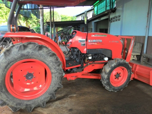 ขายรถไถ KUBOTA L4708 พร้อมดันหน้า