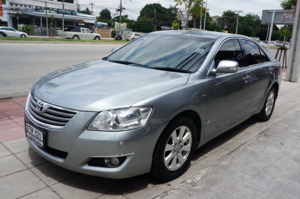 TOYOTA CAMRY 2.0 G ปี 2007 รถสวย ARIBAG คู่หน้า เบรคระบบ ABS พวงมาลัยมัลติฟังชั่น ล้อ MAX แอร์เย็น เบาะหนังสภาพดีเยี่ยม ภายในลายไม้ สีสวย รถพร้อมใช้งาน จัดไฟแนน ได้เต็ม