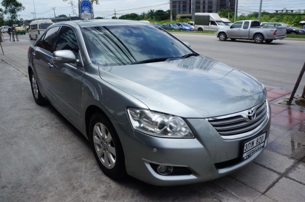 TOYOTA CAMRY 2.0 G ปี 2007 รถสวย ARIBAG คู่หน้า เบรคระบบ ABS พวงมาลัยมัลติฟังชั่น ล้อ MAX แอร์เย็น เบาะหนังสภาพดีเยี่ยม ภายในลายไม้ สีสวย รถพร้อมใช้งาน จัดไฟแนน ได้เต็ม TOYOTA CAMRY 2.0 G ปี 2007 รถสวย ARIBAG คู่หน้า เบรคระบบ ABS พวงมาลัยมัลติฟังชั่น ล้อ MAX แอร์เย็น เบาะหนังสภาพดีเยี่ยม ภายในลายไม้ สีสวย รถพร้อมใช้งาน จัดไฟแนน ได้เต็ม