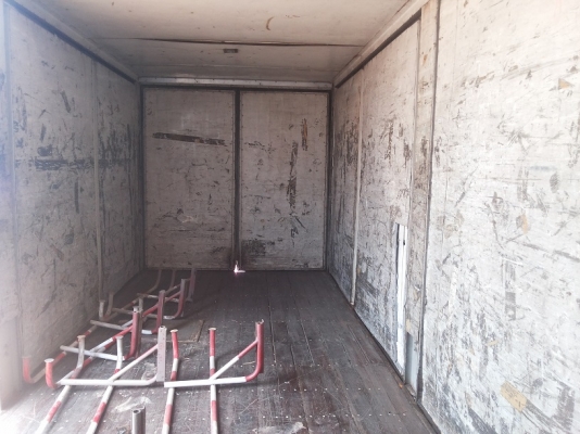 ขายตู้ติดรถบรรทุก 10 บานมีเสากลาง มีเครื่องปรับอุณหภูมิ