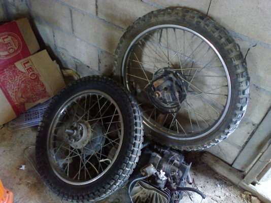 ฝากรูปให้คุณแบ้ง กระทุ่มแบน ครับ