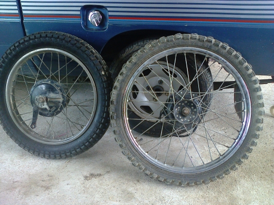 ฝากรูปให้คุณแบ้ง กระทุ่มแบน ครับ