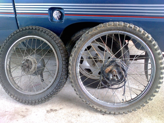 ฝากรูปให้คุณแบ้ง กระทุ่มแบน ครับ