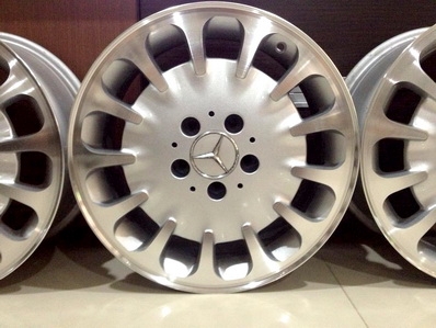 แม็กซ์ BENZ W211