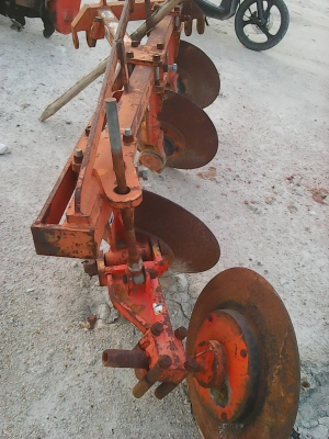 ขายผานรถไถรุ่นเล็กและใหญ่ สอบถามได้