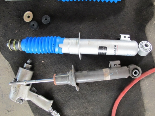 รับแก้ปัญหาช่วงล่าง รถกระบะ Ford by Shock Profender