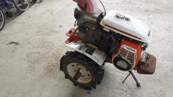 รถไถเดินตาม  KUBOTA  6.5 แรง  เก่าญี่ปุ่น สภาพพร้อมใช้งาน  เครื่องยนต์แรงและติดง่าย คุณภาพดี