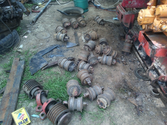 ขายลูกรันเลอร์D2ยี่ห้อแมงป่อง..ตัดออกจากรถเกี่ยวสุระชัยการช่างสภาพสวย