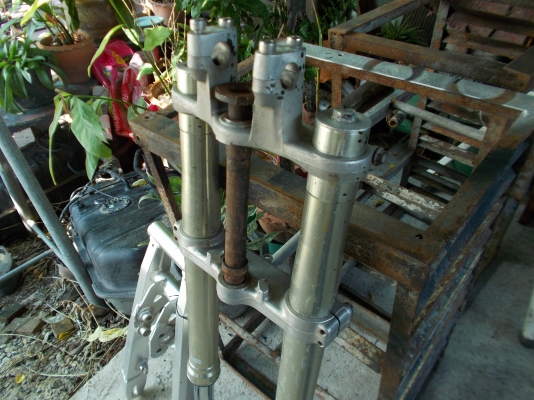 ขายโช๊คหน้าหัวกลับ อามหลัง ใส่Suzuki Raider 150 R