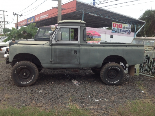 แลนด์โรเวอร์ สภาพดี สวยๆ แลนด์โรเวอร์ สภาพดี สวยๆ
