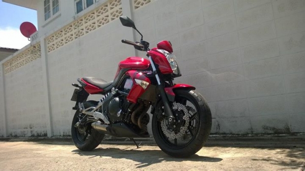 รถบ้าน ER6N ABS 2011 วิ่งน้อย เงาวับ สีสวยมากครับ ไม่ล้มไม่ชน ถูก รถบ้าน ER6N ABS 2011 วิ่งน้อย เงาวับ สีสวยมากครับ ไม่ล้มไม่ชน ถูก