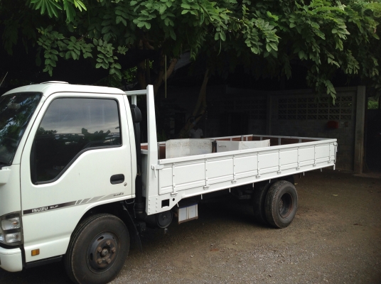 ขาย กระบะ 6 ล้อ NKR ยาว 4.30 m. ขาย กระบะ 6 ล้อ NKR ยาว 4.30 m.