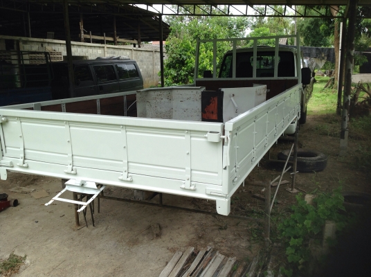 ขาย กระบะ 6 ล้อ NKR ยาว 4.30 m. ขาย กระบะ 6 ล้อ NKR ยาว 4.30 m.